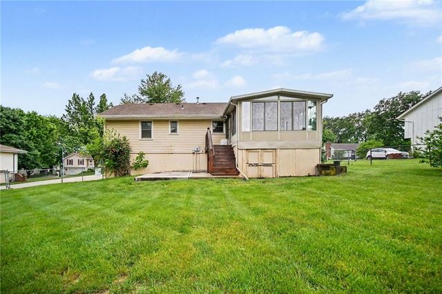 1100 NE 115th Street, Kansas City, MO 64155