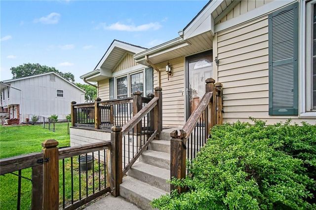 1100 NE 115th Street, Kansas City, MO 64155