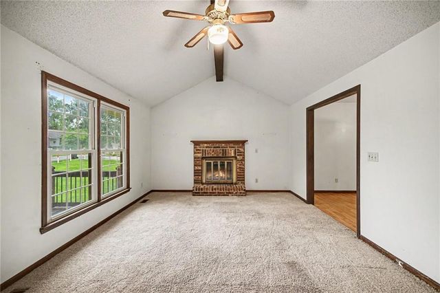 1100 NE 115th Street, Kansas City, MO 64155