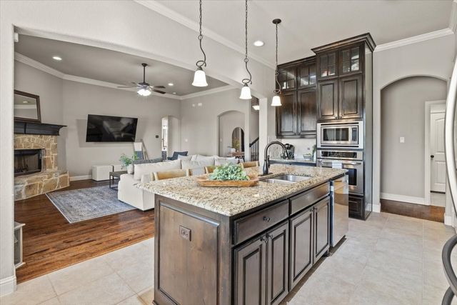 123 Claremont Drive, Ovilla, TX 75154