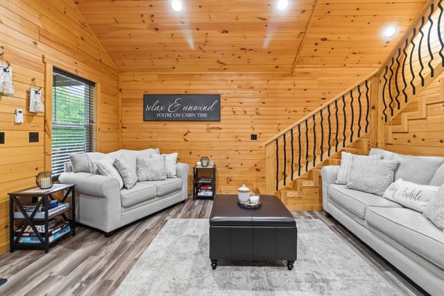 707 Little Indian Drive, Jamestown, KY 42629
