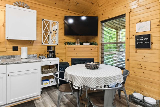 707 Little Indian Drive, Jamestown, KY 42629
