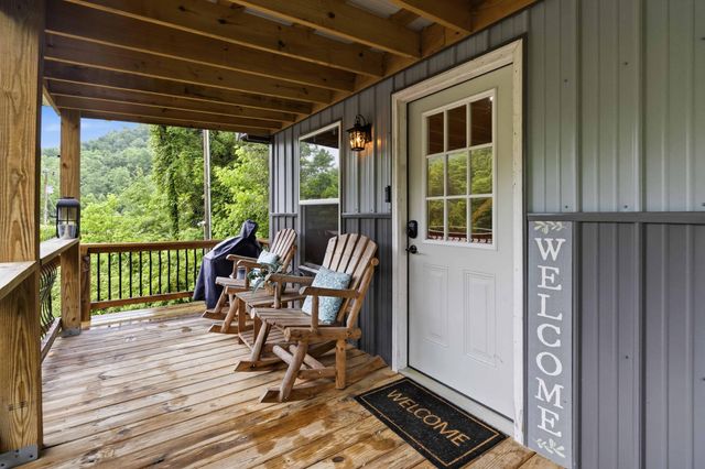 707 Little Indian Drive, Jamestown, KY 42629