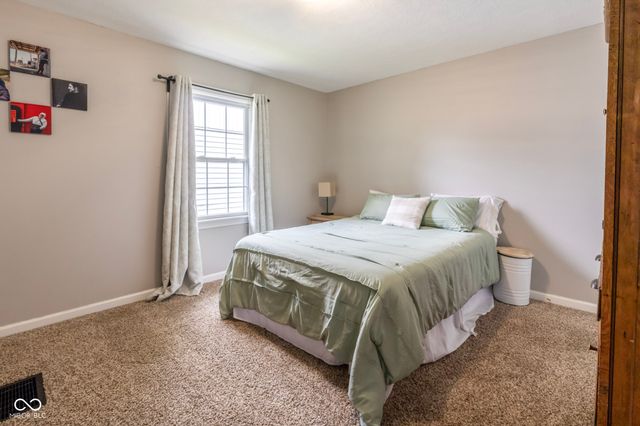 2305 Caldwell Place, Columbus, IN 47201