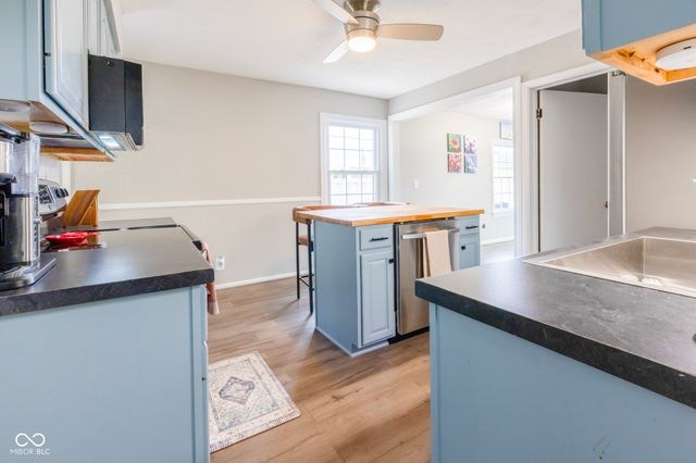 2305 Caldwell Place, Columbus, IN 47201