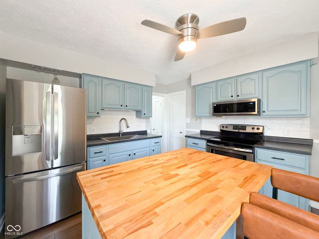 2305 Caldwell Place, Columbus, IN 47201
