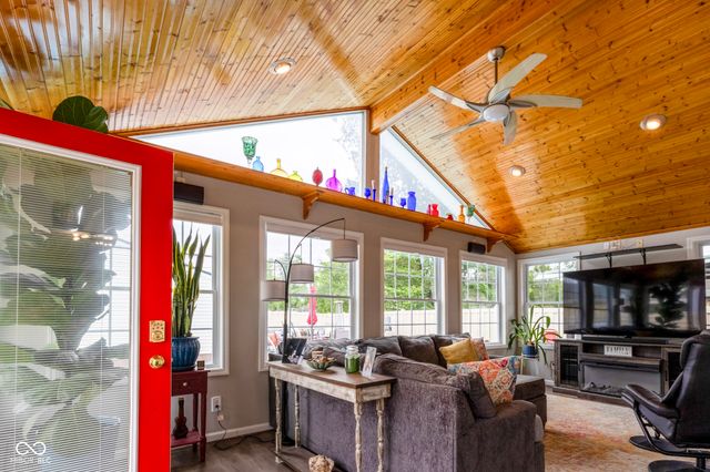 2305 Caldwell Place, Columbus, IN 47201