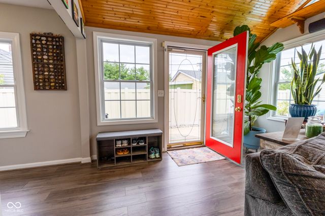 2305 Caldwell Place, Columbus, IN 47201