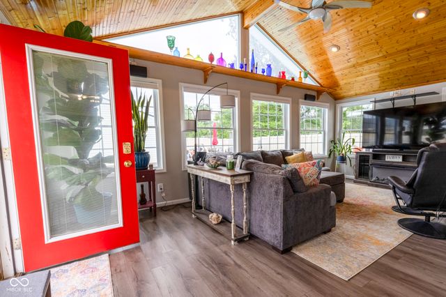 2305 Caldwell Place, Columbus, IN 47201