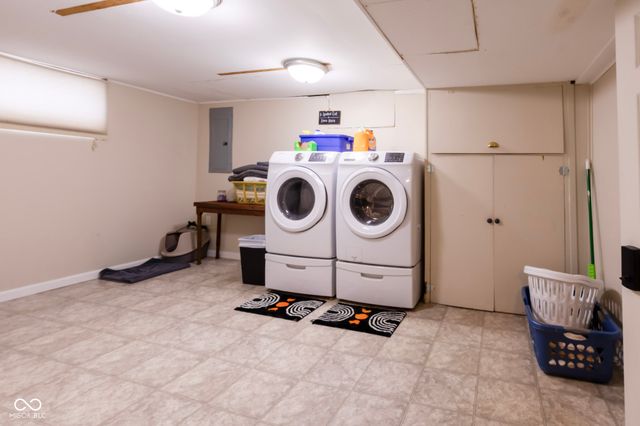 2305 Caldwell Place, Columbus, IN 47201