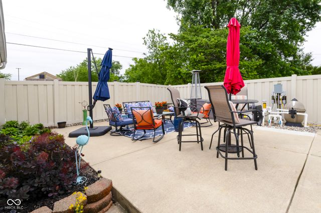 2305 Caldwell Place, Columbus, IN 47201