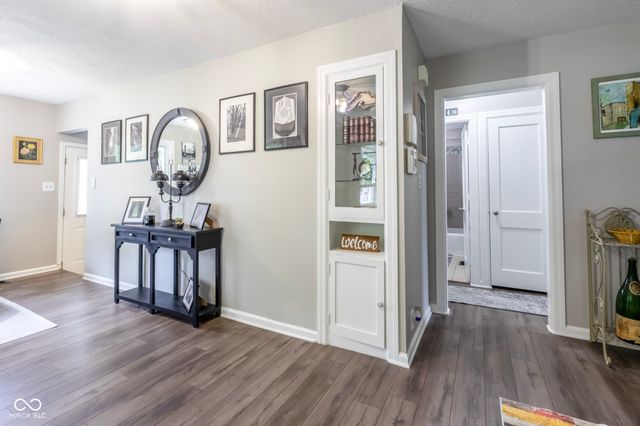 2305 Caldwell Place, Columbus, IN 47201