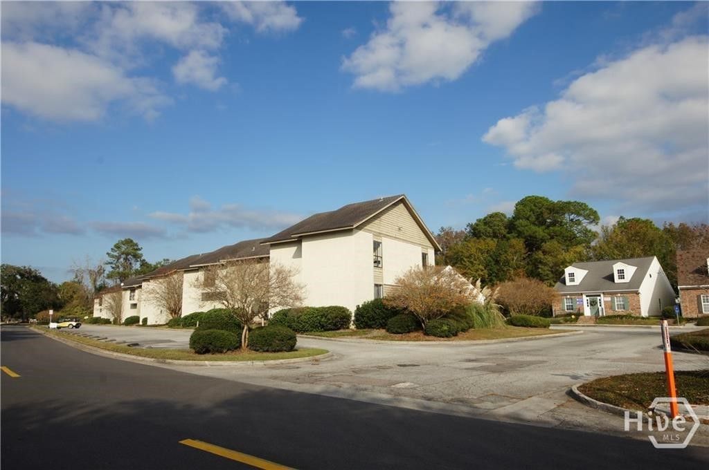 Image 1 of property listing at 351 Commerce Place E, Savannah, GA 31406