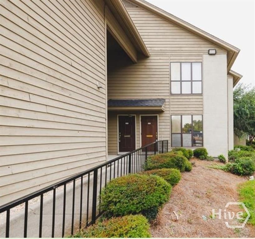 Image 15 of property listing at 351 Commerce Place E, Savannah, GA 31406