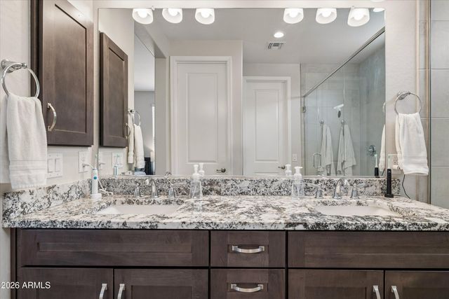 18422 N 65TH Place, Phoenix, AZ 85054