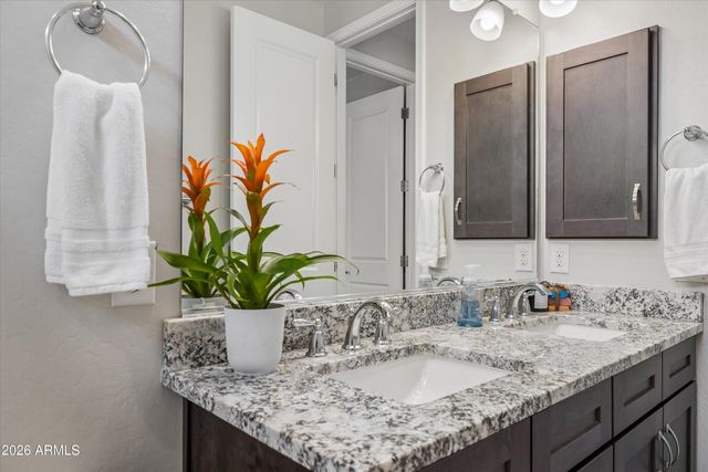 18422 N 65TH Place, Phoenix, AZ 85054