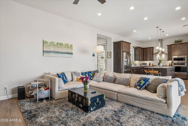 18422 N 65TH Place, Phoenix, AZ 85054