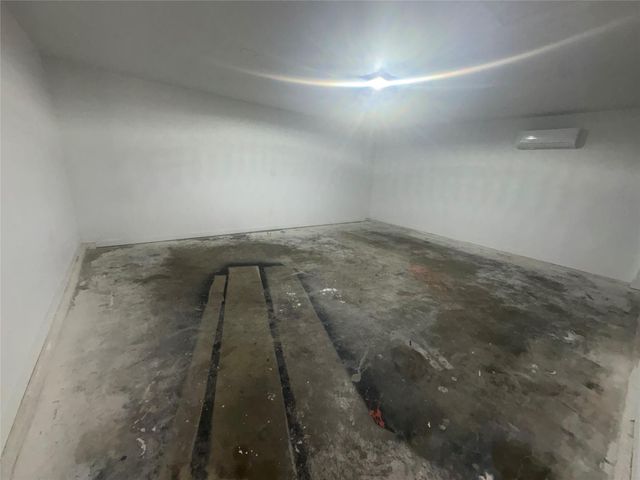 1009 Bowie ST, Lockhart, TX 78644