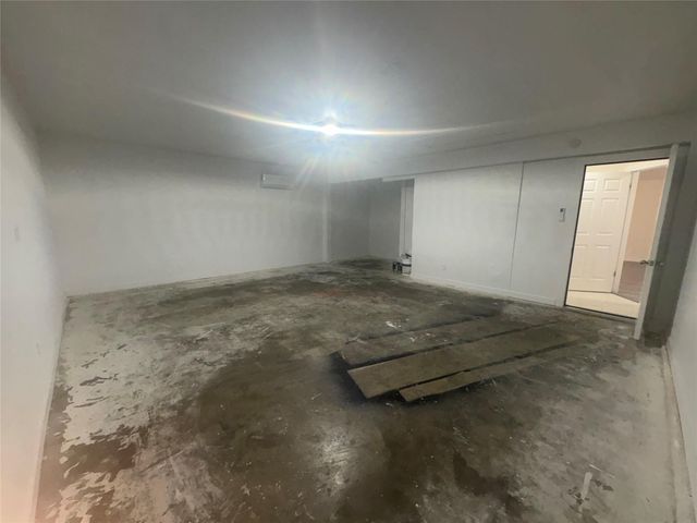 1009 Bowie ST, Lockhart, TX 78644