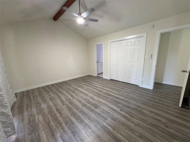 1009 Bowie ST, Lockhart, TX 78644