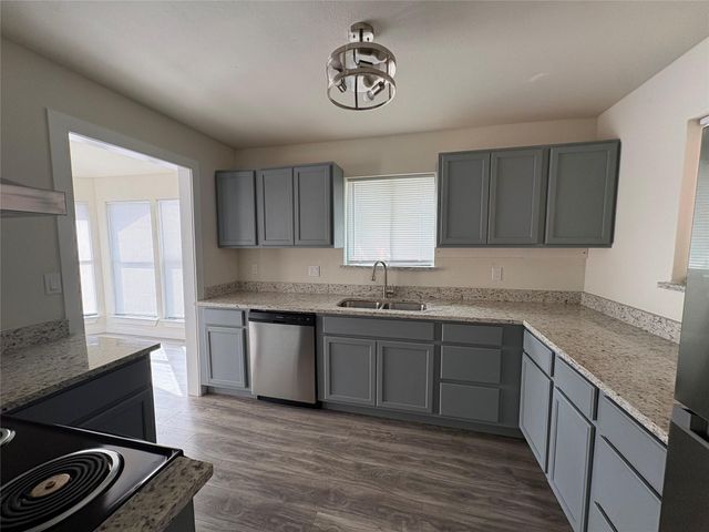 1009 Bowie ST, Lockhart, TX 78644