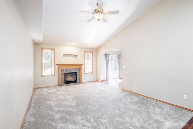 2703 5th Street SW, Puyallup, WA 98373