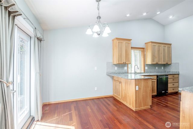 2703 5th Street SW, Puyallup, WA 98373