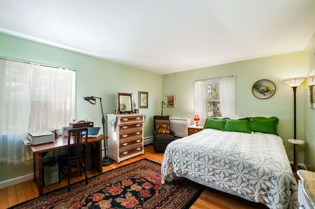 33 Lorraine Road, Teaticket, MA 02536