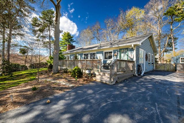 33 Lorraine Road, Teaticket, MA 02536