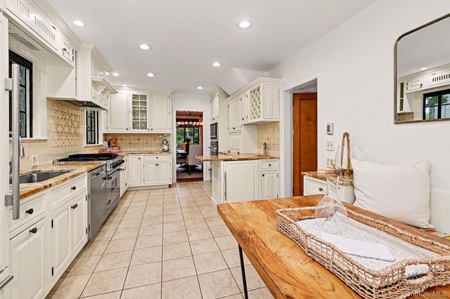 56 Woodlawn Avenue, New Rochelle, NY 10804