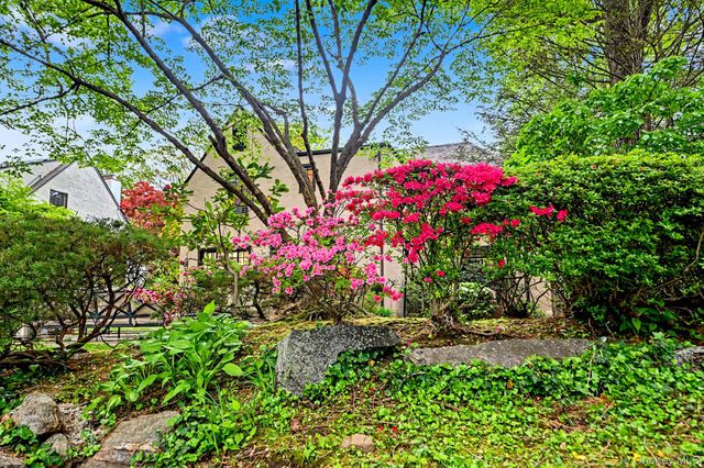 56 Woodlawn Avenue, New Rochelle, NY 10804