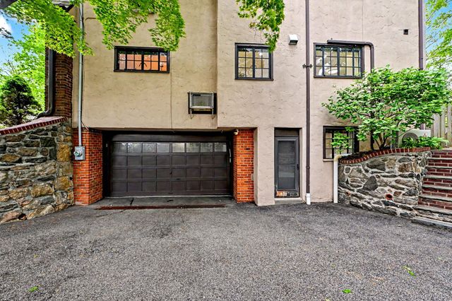 56 Woodlawn Avenue, New Rochelle, NY 10804