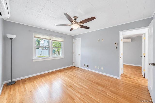 14 Burns Avenue, Hicksville, NY 11801