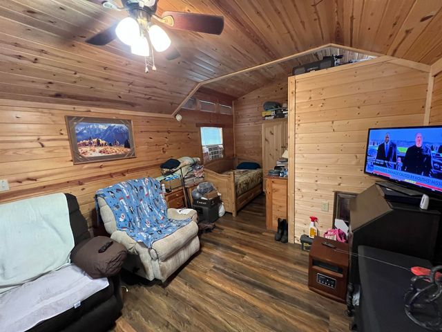 181 Polk Road 127, Mena, AR 71953