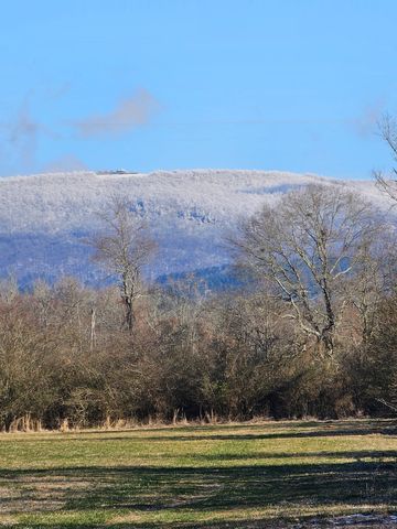 181 Polk Road 127, Mena, AR 71953