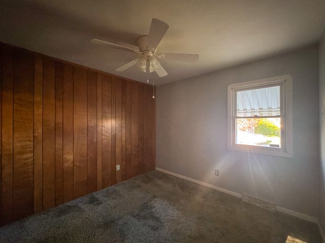 7 Ann Ave, Dartmouth, MA 02747