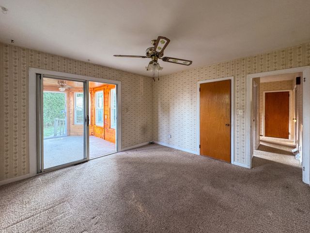 7 Ann Ave, Dartmouth, MA 02747
