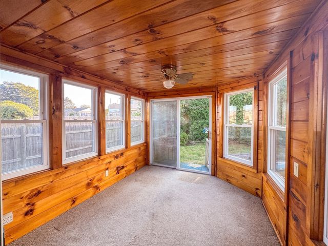 7 Ann Ave, Dartmouth, MA 02747