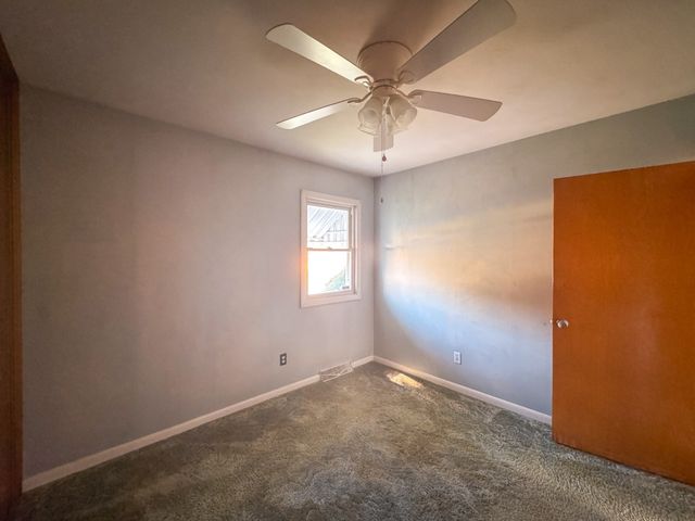 7 Ann Ave, Dartmouth, MA 02747