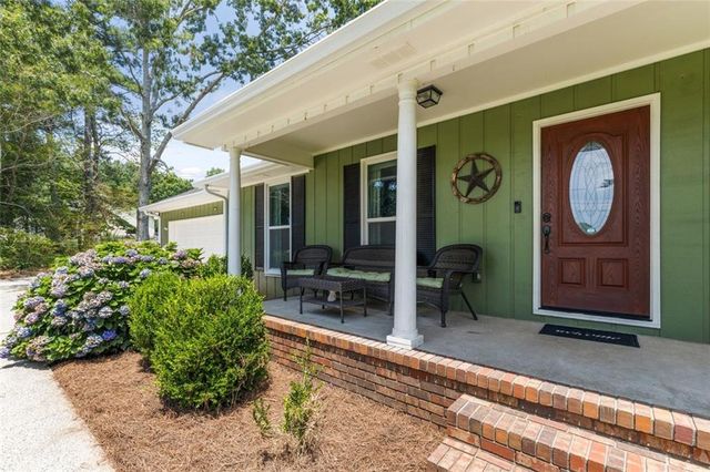 11952 E CHEROKEE Drive, Ball Ground, GA 30107