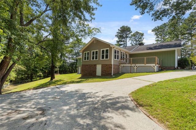 11952 E CHEROKEE Drive, Ball Ground, GA 30107