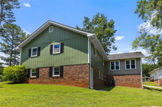 11952 E CHEROKEE Drive, Ball Ground, GA 30107