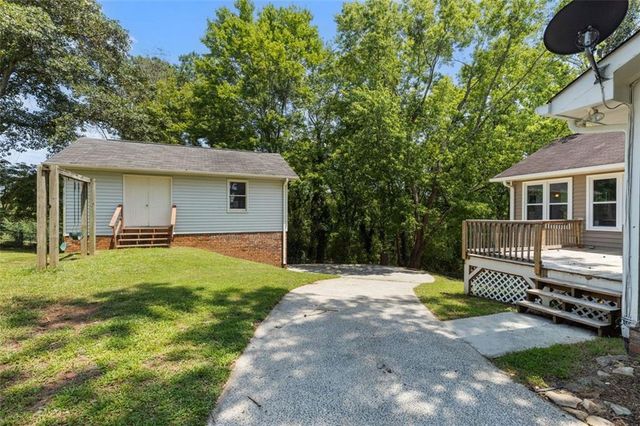 11952 E CHEROKEE Drive, Ball Ground, GA 30107