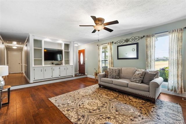 11952 E CHEROKEE Drive, Ball Ground, GA 30107