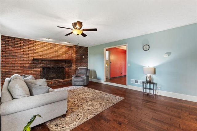 11952 E CHEROKEE Drive, Ball Ground, GA 30107