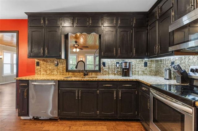 11952 E CHEROKEE Drive, Ball Ground, GA 30107