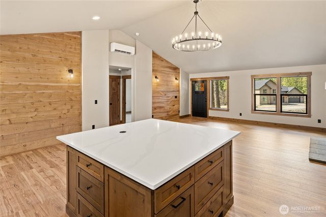 121 Bitterroot Lane, Ronald, WA 98940