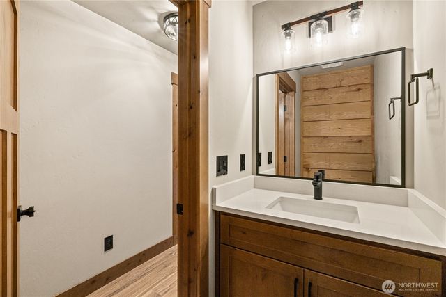 121 Bitterroot Lane, Ronald, WA 98940