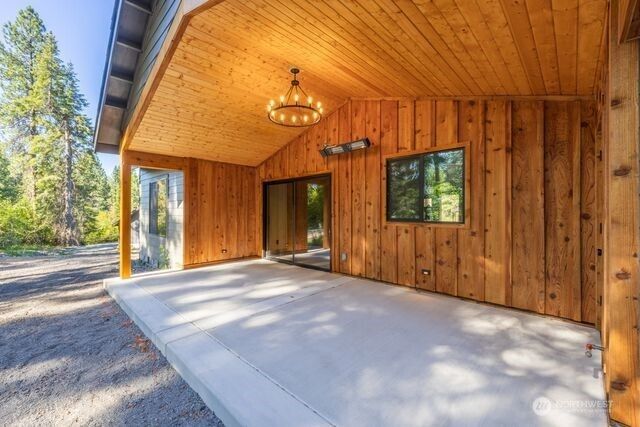 121 Bitterroot Lane, Ronald, WA 98940