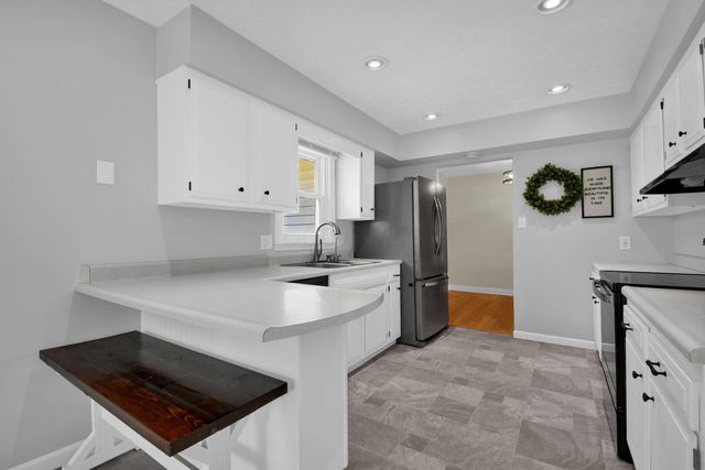 562 Knoll Drive, Granville, OH 43023